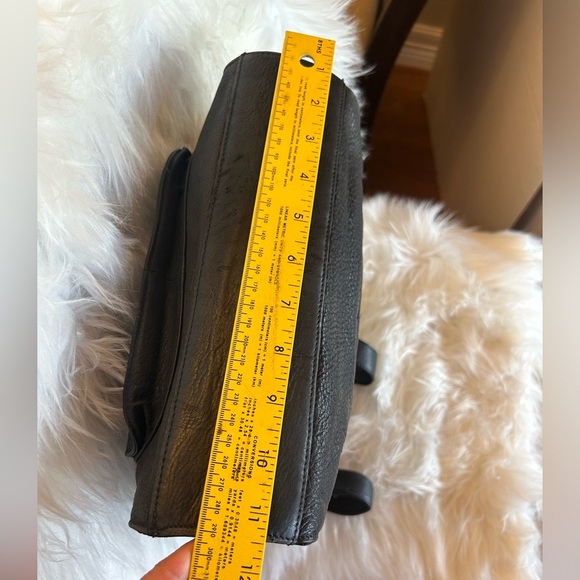 Fossil Vintage black pebbled leather bag saddle satchel classic key purse.    S - Picture 16 of 16